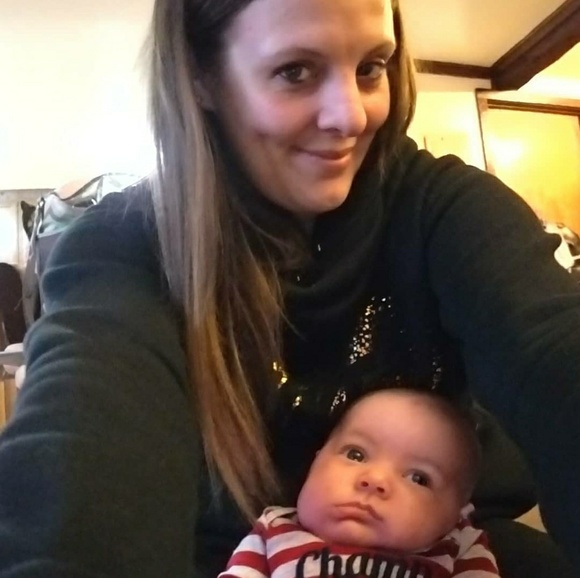 Meet your Posher, Lindsay - Picture 2 of 4